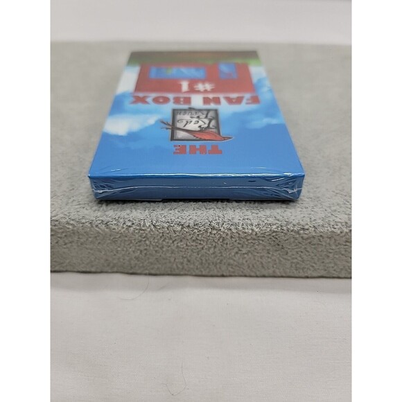 Red Raven Boardgame Fan Box #1 New In Sealed Box - Picture 8 of 9